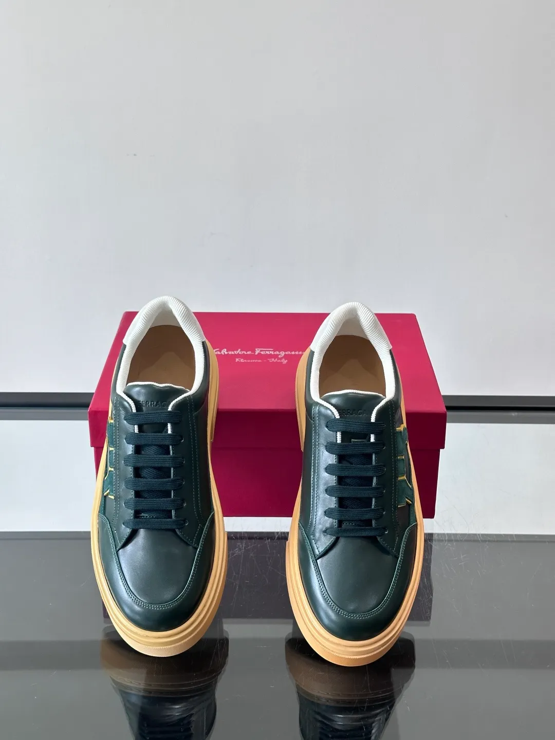 Men's men's shoes 💰440 [New style] 🏃‍♂️🏃‍♂️[Ferragamo] Ferragamo - High-end quality original order·Casual sports shoes -Upper: 🔝Nappa calfskin, suede calfskin, shoe body. Sewing brand totem, tongue air pressure brand logo -Inner: water-dyed cowhide -Outsole: ultra-light TPU foam rubber; molded outsole -Ultra-high quality control and fine workmanship: outstanding (high-end, extravagance, grade) -Size: 38-45 (46, can be customized)